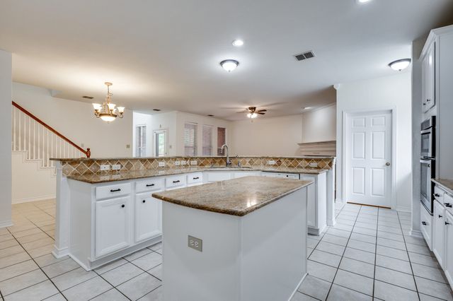 3600 Leighton Ridge Drive, Plano, TX 75025