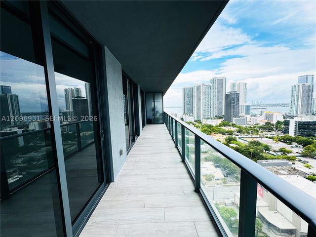 121 NE 34th St 2302, Miami, FL 33137