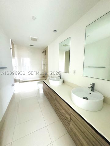 121 NE 34th St 2302, Miami, FL 33137