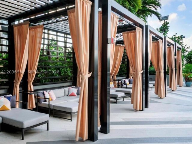 121 NE 34th St 2302, Miami, FL 33137