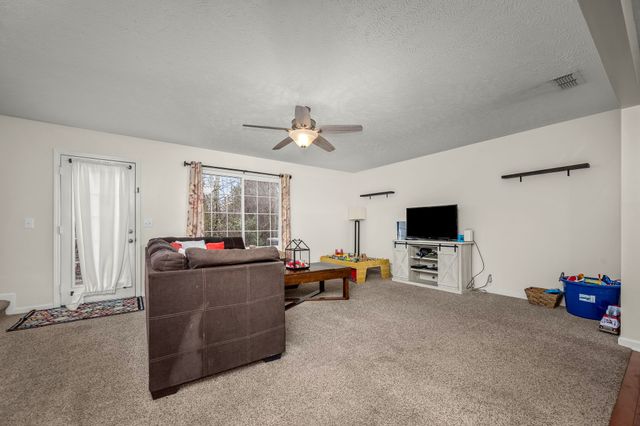 4906 Laura Jeanne Blvd, Murfreesboro, TN 37129