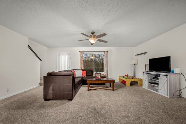 4906 Laura Jeanne Blvd, Murfreesboro, TN 37129