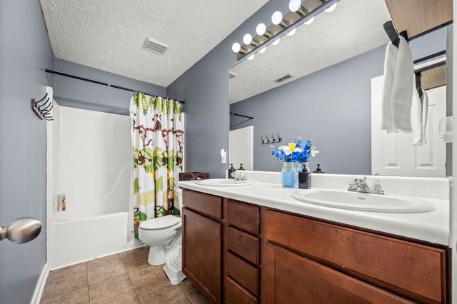 4906 Laura Jeanne Blvd, Murfreesboro, TN 37129