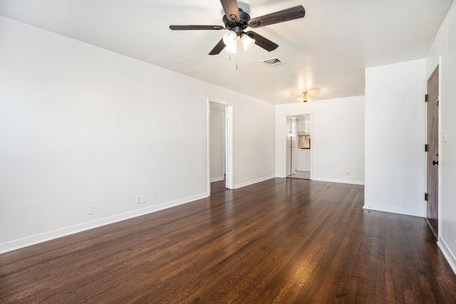 6325 Rowan Lane, Houston, TX 77074