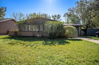 6325 Rowan Lane, Houston, TX 77074