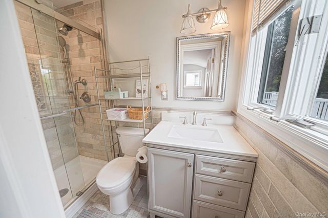 6 Warbler Lane, Commack, NY 11725