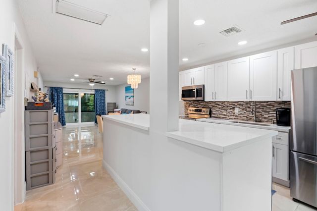 13984 VIA FLORA C, Delray Beach, FL 33484