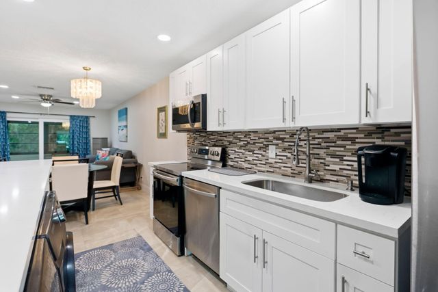 13984 VIA FLORA C, Delray Beach, FL 33484