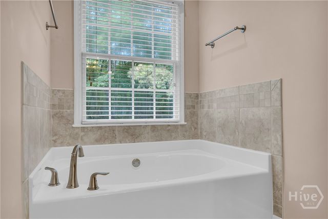 1650 Oconee Crossing Circle, Bogart, GA 30622
