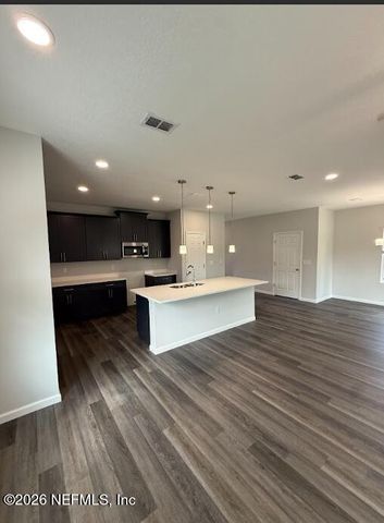 8662 CRYSTALLINE Lane, Jacksonville, FL 32221