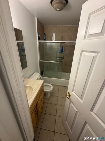 16 McDermott Street, Danbury, CT 06810