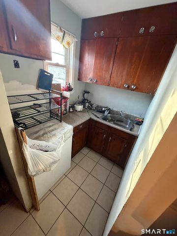 16 McDermott Street, Danbury, CT 06810