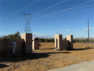 8539 W Avenue L, Lancaster, CA 93536