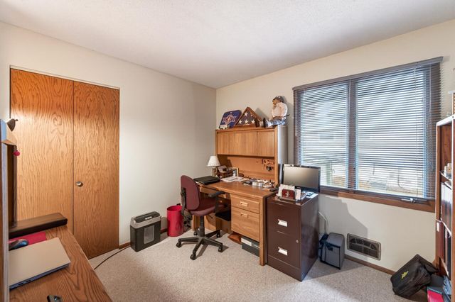 187 Valleyside Drive, Saint Paul, MN 55119