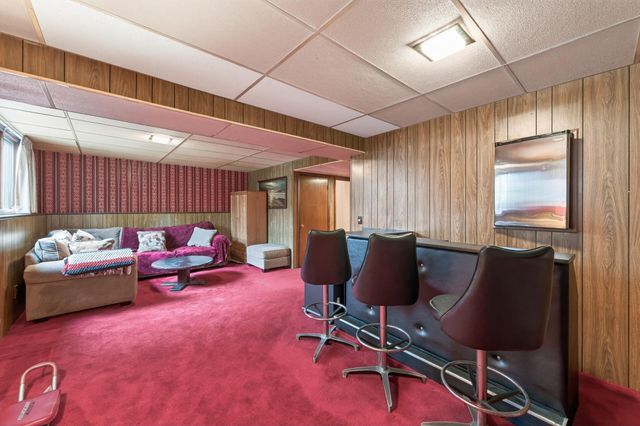 187 Valleyside Drive, Saint Paul, MN 55119