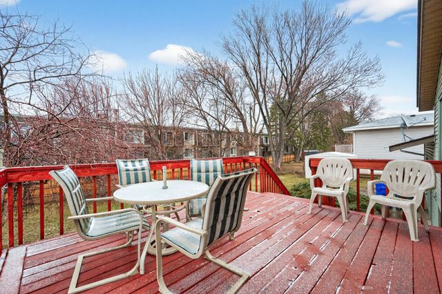 187 Valleyside Drive, Saint Paul, MN 55119