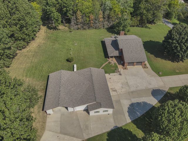 390 Windy Hills Circle, Calvert City, KY 42029
