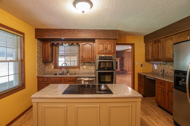 390 Windy Hills Circle, Calvert City, KY 42029