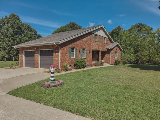 390 Windy Hills Circle, Calvert City, KY 42029