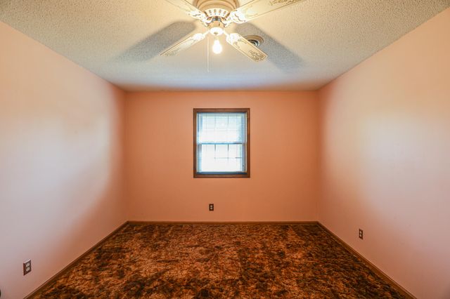 390 Windy Hills Circle, Calvert City, KY 42029