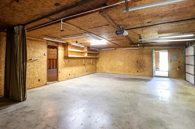 390 Windy Hills Circle, Calvert City, KY 42029