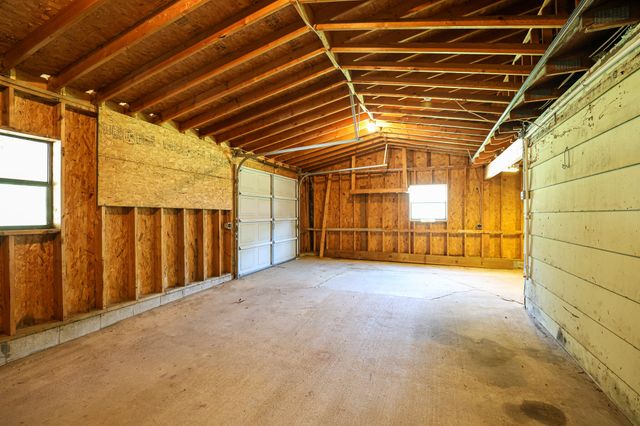 390 Windy Hills Circle, Calvert City, KY 42029