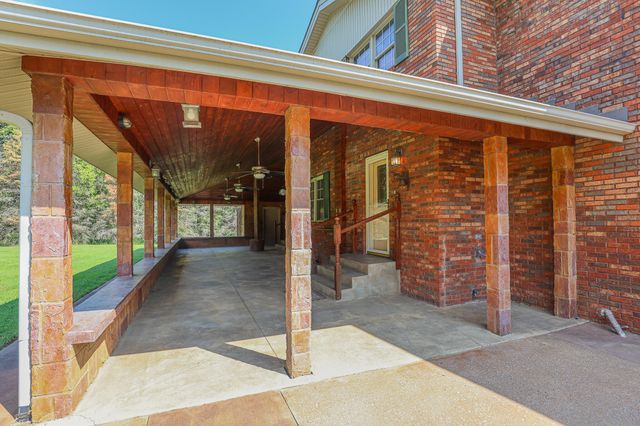 390 Windy Hills Circle, Calvert City, KY 42029