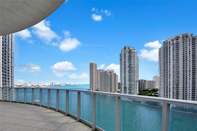 300 S Biscayne Blvd T-1405, Miami, FL 33131