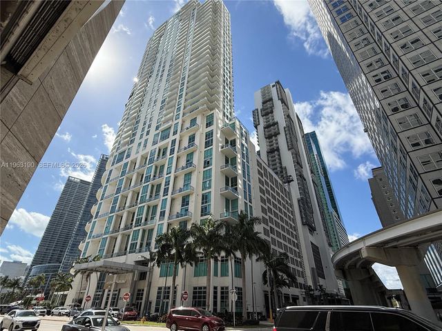 300 S Biscayne Blvd T-1405, Miami, FL 33131