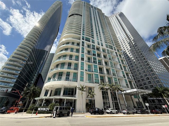300 S Biscayne Blvd T-1405, Miami, FL 33131