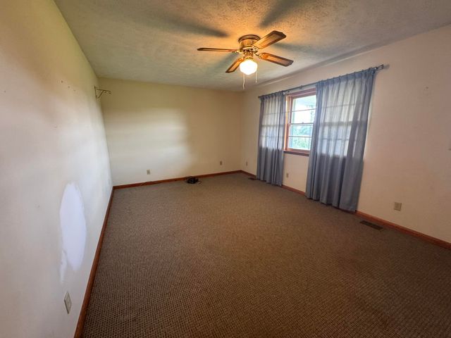 260 Old Hwy 910 1, Russell Springs, KY 42642