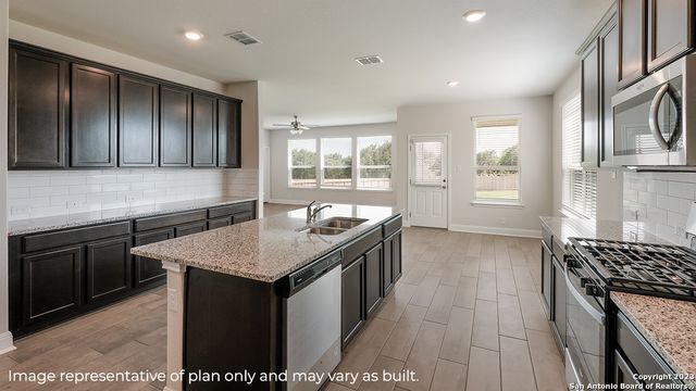 4643 Feldspar Cove, San Antonio, TX 78253