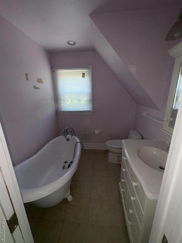 6001 N Harvey Street, Westland, MI 48185