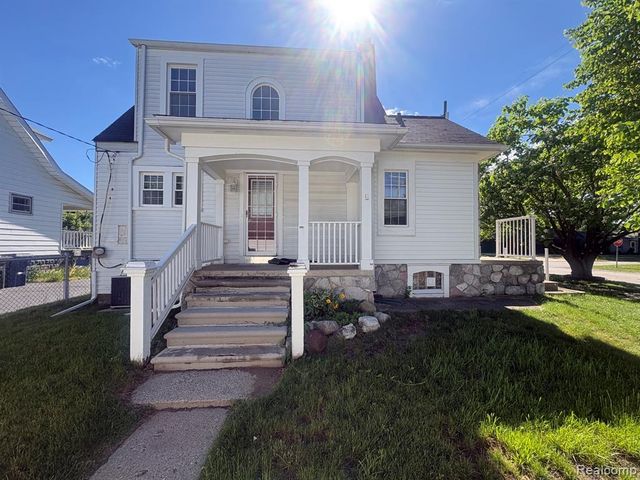 6001 N Harvey Street, Westland, MI 48185