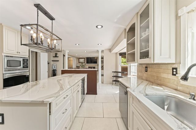 3 Tor Terrace, New City, NY 10956