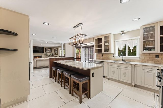 3 Tor Terrace, New City, NY 10956