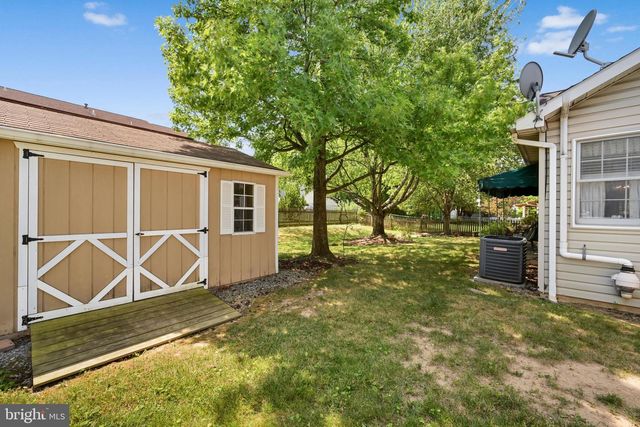 114 HILL RD, Blandon, PA 19510