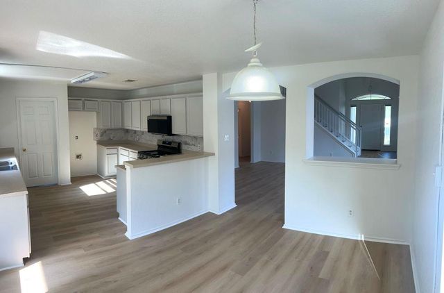 15316 Lady Elizabeth LN, Pflugerville, TX 78660