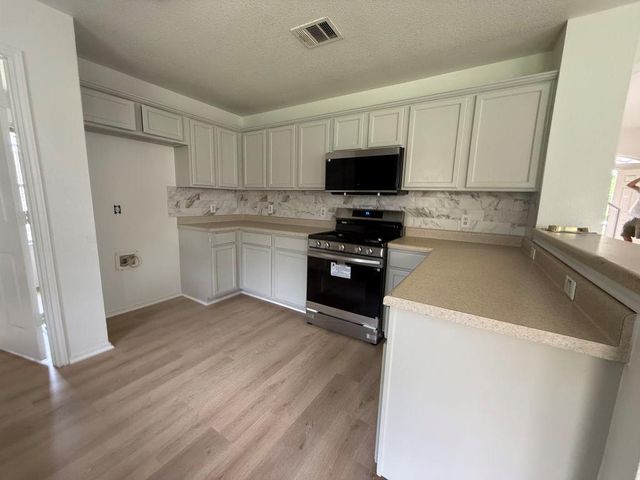 15316 Lady Elizabeth LN, Pflugerville, TX 78660