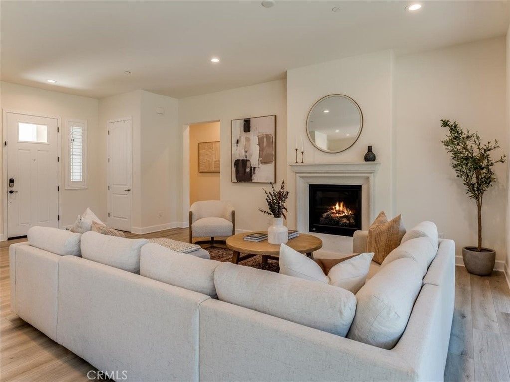 Image 6 of property listing at 5861 Lady Bells, Santa Maria, CA 93455