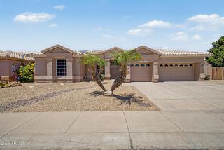 6334 W Louise Drive, Glendale, AZ 85310