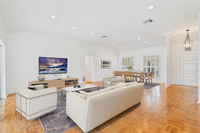 210 Russlyn Drive, West Palm Beach, FL 33405