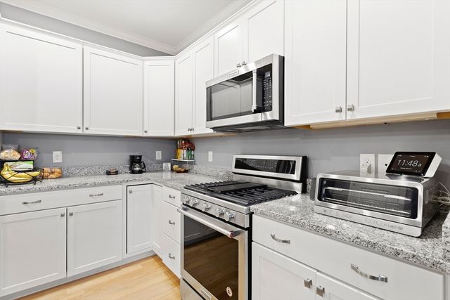 100 Baldwin Avenue 7, Woburn, MA 01801
