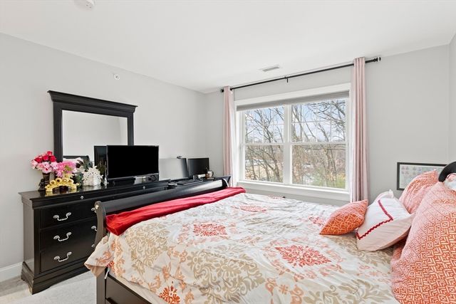 100 Baldwin Avenue 7, Woburn, MA 01801