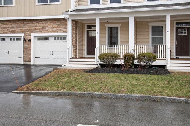 100 Baldwin Avenue 7, Woburn, MA 01801
