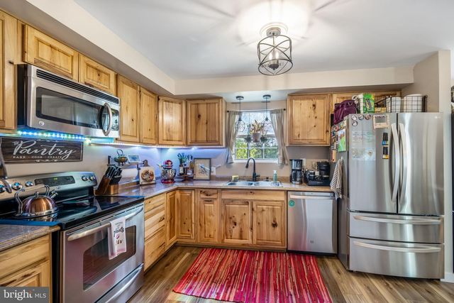 11205 CHANCELLOR MEADOWS LN, Locust Grove, VA 22508