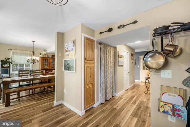 11205 CHANCELLOR MEADOWS LN, Locust Grove, VA 22508
