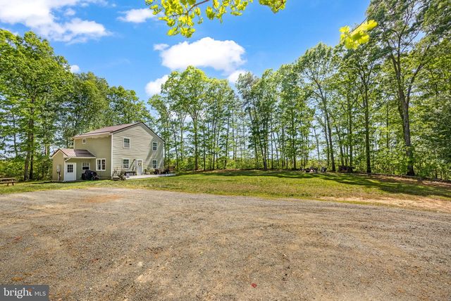 11205 CHANCELLOR MEADOWS LN, Locust Grove, VA 22508