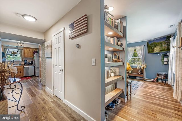 11205 CHANCELLOR MEADOWS LN, Locust Grove, VA 22508