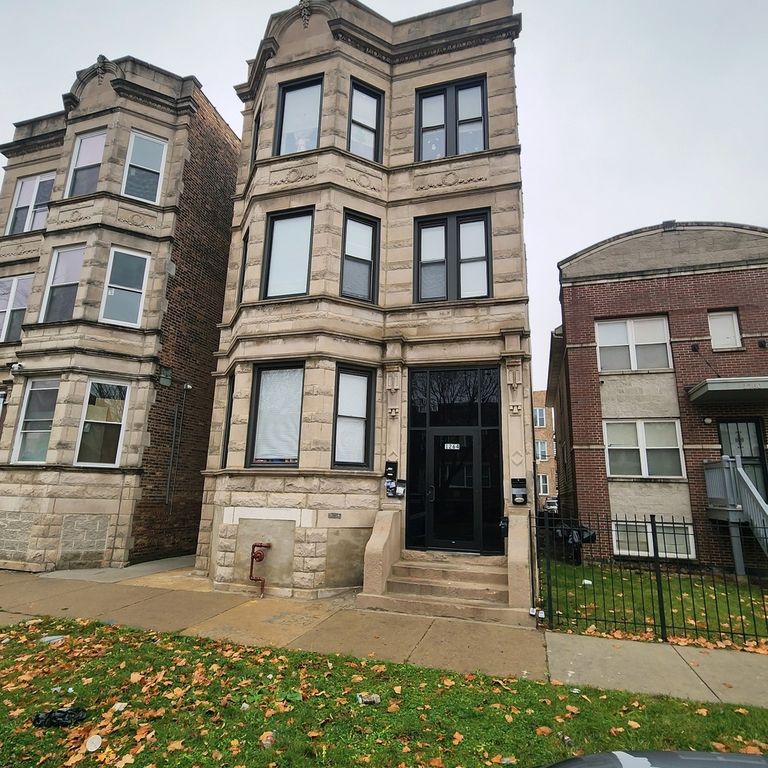 1264 S Saint Louis Avenue, Chicago, IL 60623